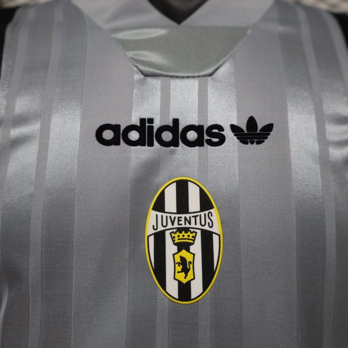 26-27 JUV EQT Grey Player Version Training Shirts