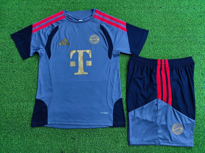26-27 Bayern High Quality Player Version Training Short Suit (球员套装)
