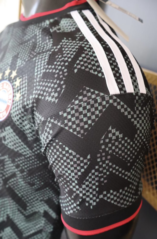 27-28 Bayern Special Edition Player Version Soccer Jersey