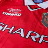 1999-2000 Man Utd Home Retro Soccer Jersey (带决赛字)