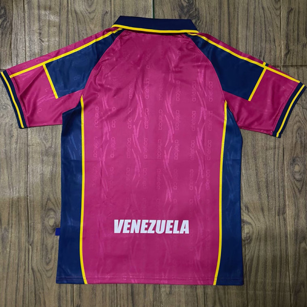 US$ 19.00 - 2000 Venezuela Home Retro Soccer Jersey - www.okkinetic.com