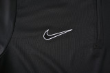 24-25 Al-Nassr Black Half Pull Tracksuit (半拉链)