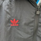 24-25 Man Utd Black Windbreaker