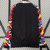 23-24 Man Utd White & Black Double Sided Windbreaker (双面风衣)