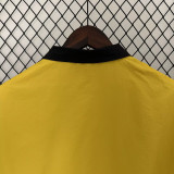 24-25 Man Utd Yellow & Red Double Sided Windbreaker (双面风衣)