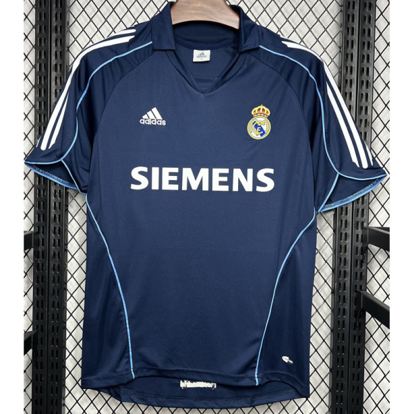 2005-2006 RMA Away Retro Soccer Jersey