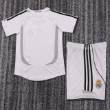 2006-2007 RMA Home Kids Retro Soccer Jersey