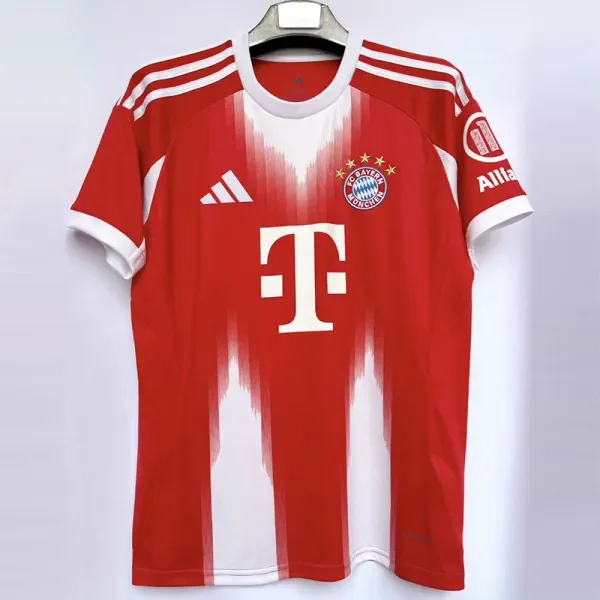 Heimtrikot 2025/2026