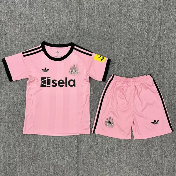 2025-26 Newcastle Pink Goalkeeper Kids Soccer Jersey