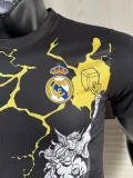2025-26 Real Madrid Black Joint Edition Player Version Training Shirts (漫威)