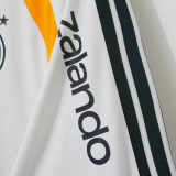 2026-27 Germany White Top Half Pull Tracksuit (半拉上衣)
