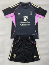 26-27 JUV Black Concept Edition Kids Training
