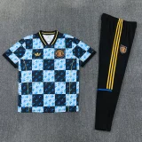 26-27 Man Utd Blue Short shirts and Long trousers Suit (圆领)