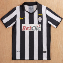 2010-2011 JUV Home Retro Soccer Jersey