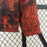 24-25 Man Utd Yellow & Red Double Sided Windbreaker (双面风衣)