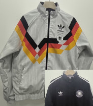 1990 Germany White & Black Retro Double Sided Windbreaker (双面风衣)