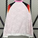 24-25 Germany Pink & White Double Sided Windbreaker (双面风衣)
