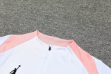 24-25 PSG White Half Pull Tracksuit (半拉链)(粉色领)