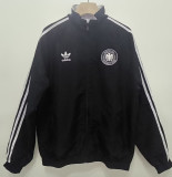 1990 Germany White & Black Retro Double Sided Windbreaker (双面风衣)
