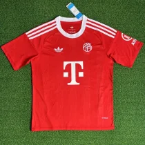 25-26 Bayern Red Goalkeeper Fans Soccer Jersey