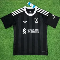 Liverpool  Black Goalkeeper Fans Soccer Jersey 25/26