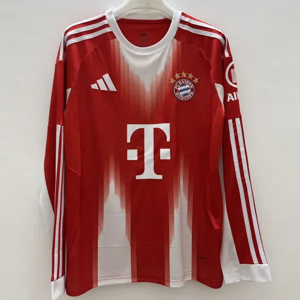 2025-26 Bayern Home Long Sleeve Soccer Jersey (长袖)