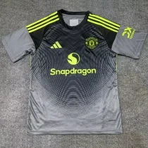 2025-26 Man Utd Black Goalkeeper Fans Soccer Jersey