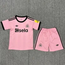 2025-26 Newcastle Pink Goalkeeper Kids Soccer Jersey