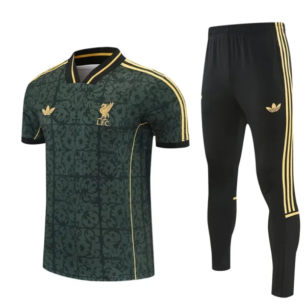 26-27 LIV Dark green Short shirts and Long trousers Suit