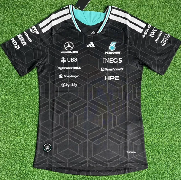 2026 Mercedes Black T-Shirts Racing Suit (Slim-fit style)(圆领)球员