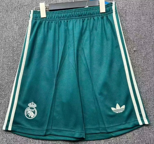 26-27 RMA Away Shorts Pants