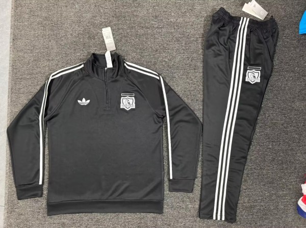 26-27 Colo Colo High Quality Half Pull Tracksuit