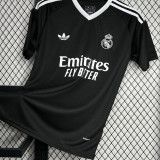 2024/25 RM Black Training Fans Jersey