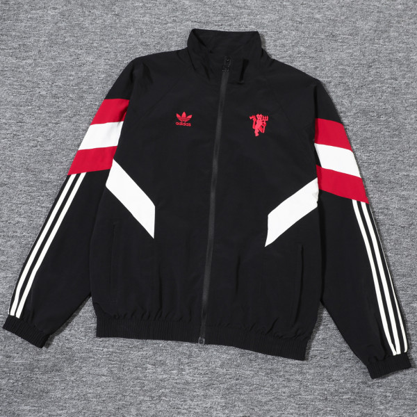 2024/25 M Utd Black Windbreaker Embroidered Logo （刺绣队徽）