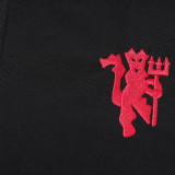 2024/25 M Utd Black Windbreaker Embroidered Logo （刺绣队徽）