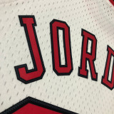 1997/98 Bulls JORDAN #23 White Retro NBA Jerseys 热压