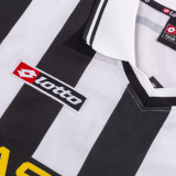 2001/02 JUV Home Retro Soccer Jersey