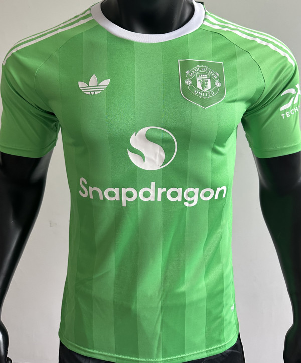 2025/26 M Utd GK Player Version Soccer Jersey