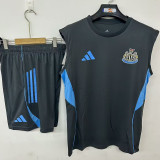 2025/26 Newcastle Black Vest Training Jersey (A Set)