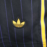 2025/26 M Utd Black Retro Style Shorts Pants