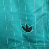 2025/26 LFC Green Retro Style Shorts Pants