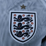 2026/27 England Double Layered Windbreaker  (Size is Slightly Small ,Please Purchase a Large Size)