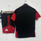 2026/27 M Utd Black Training Jersey (A Set) 红黑裤