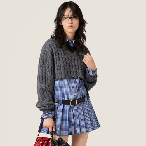 NIGO MiuMiu Women's Fall/Winter Fashion Classic V Neck Short Sleeve Long Sleeve Color Block Wool Sweater #nigo79225