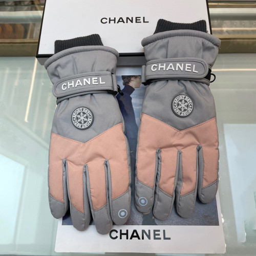 NIGO Chanel Women's Winter Fashion Classic Color Blocked Warm Ski Gloves Accessories #nigo79233