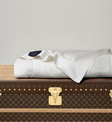 NIGO Louis Vuitton x Cheval Blanc Paris Seven-Star Series Colorful Jacquard Solid-Color Mulberry Silk Summer Quilt Casual Home Furnishings Household items Accessories Ngvp #nigo2557