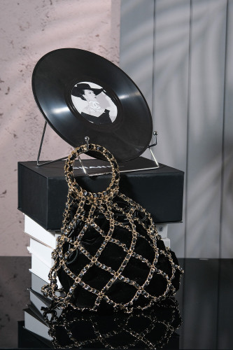 NIGO Chanel Mesh Clutch Bag With Gold Chain Handbag Black And Gold Accessories Fashionable And Exquisite Evening Bags #Nigo82237A