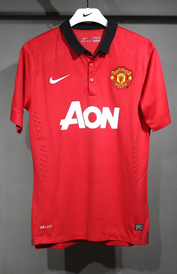 Manchester United Retro Authentic Home Football Jersey Shirt 2013/14