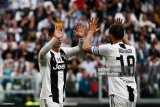 Juventus Retro Authentic Soccer Jersey Home Long Sleeve Shirt 2018-19