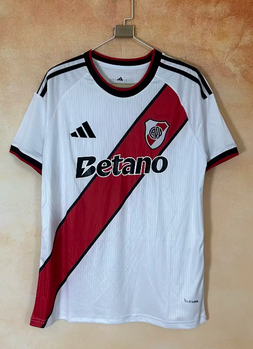 26-27 River Plate Home Fan Edition